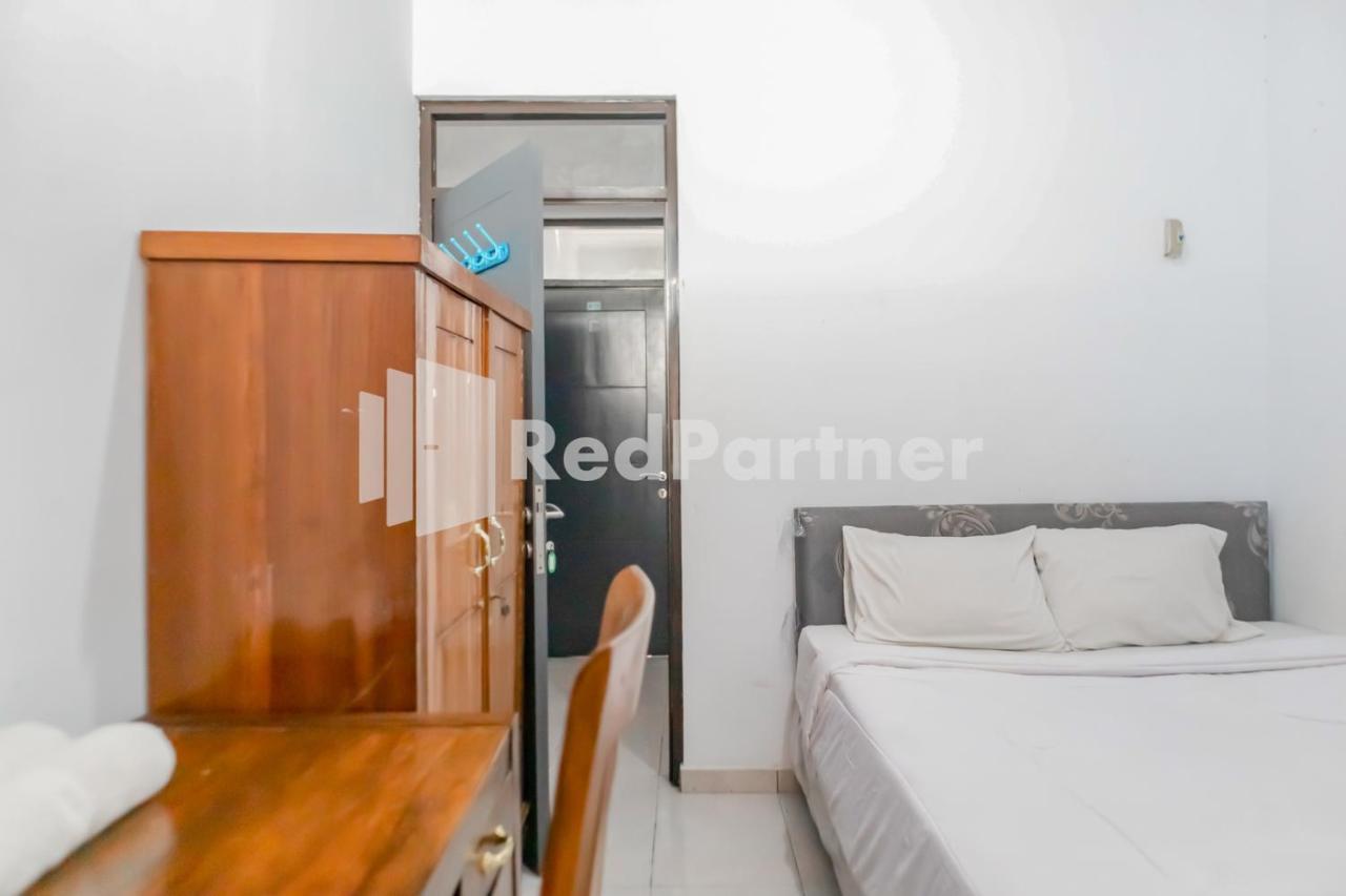 Oyo 2770 Zleepy Wisma Khazri Bogor Exteriér fotografie