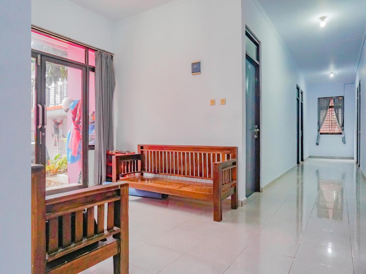 Oyo 2770 Zleepy Wisma Khazri Bogor Exteriér fotografie