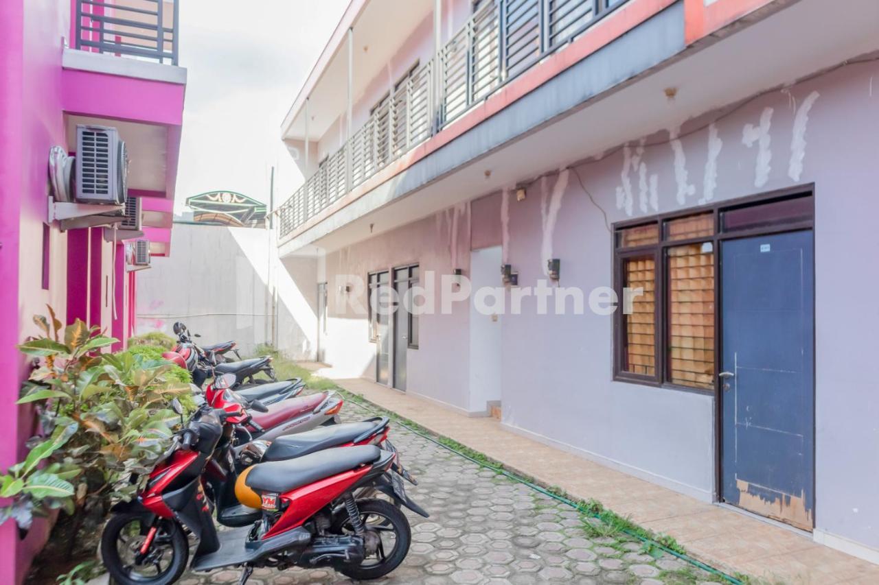 Oyo 2770 Zleepy Wisma Khazri Bogor Exteriér fotografie