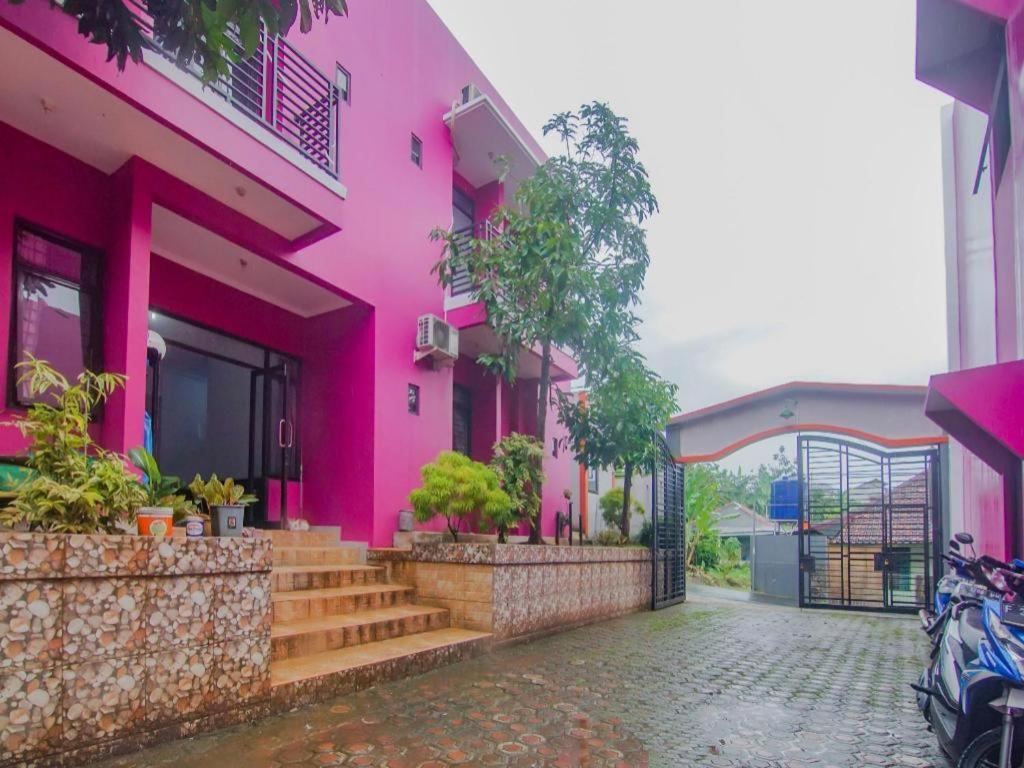 Oyo 2770 Zleepy Wisma Khazri Bogor Exteriér fotografie